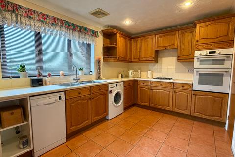 3 bedroom detached bungalow for sale, Brewsters, East Harling, Norwich, Norfolk, NR16 2QH