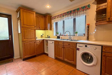 3 bedroom detached bungalow for sale, Brewsters, East Harling, Norwich, Norfolk, NR16 2QH