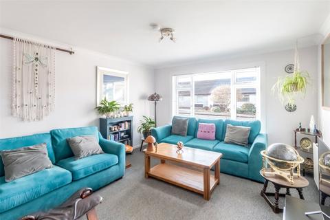 undefined, 76 Lothian Crescent, Causewayhead, FK9
