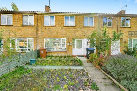 3 bedroom terraced house for sale, Garden Avenue, Hatfield