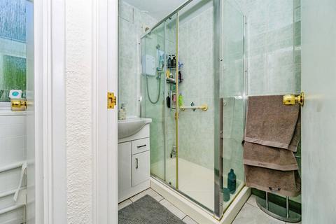 3 bedroom terraced house for sale, Garden Avenue, Hatfield