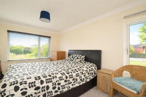1 bedroom flat for sale, IDEAL FIRST TIME BUYER HOME * SHANKLIN