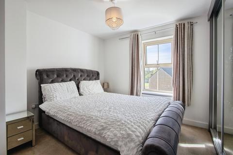 4 bedroom semi-detached house for sale, Azalea Avenue, Seacroft, Leeds