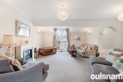 undefined, Maryland Drive, Northfield, Birmingham, B31