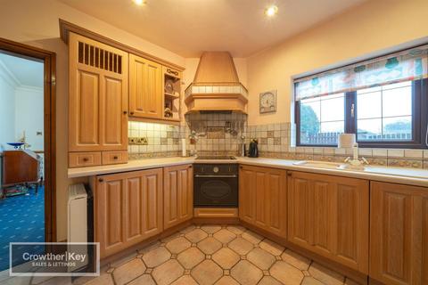 undefined, Woodside, Buxton