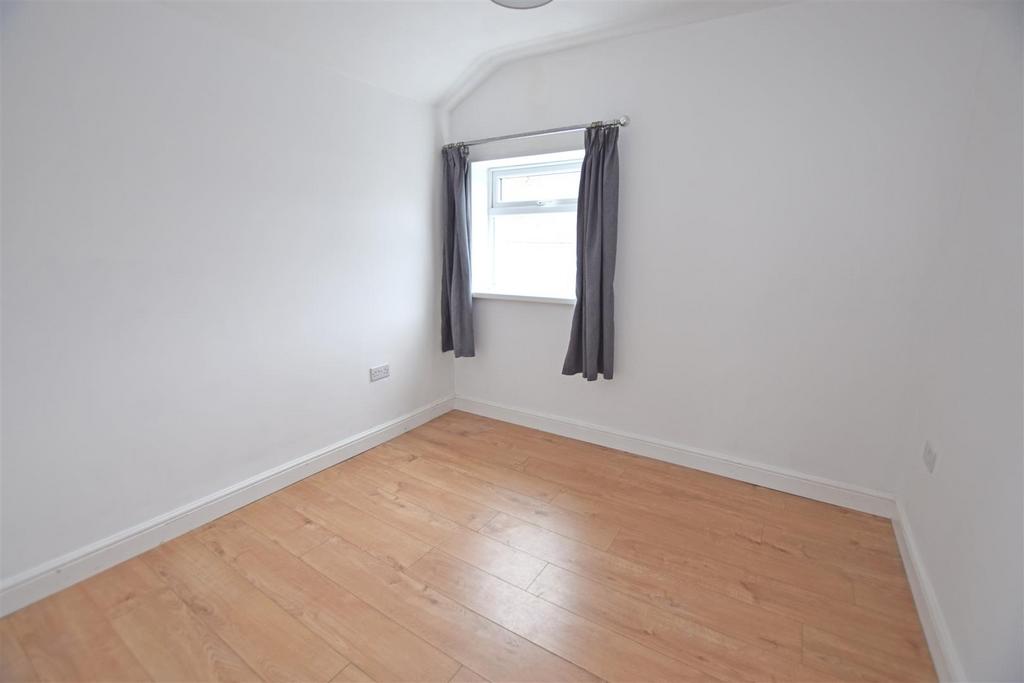 Bedroom4.jpg