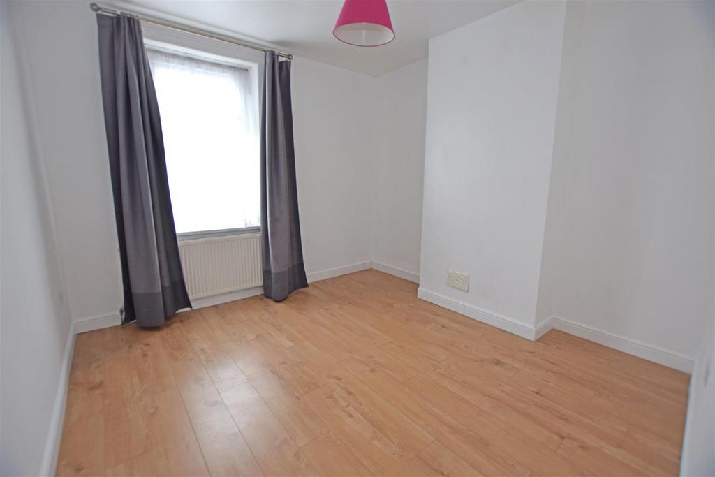 Bedroom1.jpg