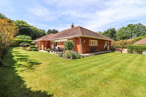 3 bedroom detached bungalow for sale, A beautifully presented three-bedroom detached bungalow designed exclusively for the over-55s in Sheringham