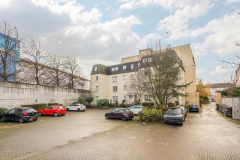 1 bedroom flat to rent, James Square, Caledonian Crescent, Dalry, Edinburgh, EH11
