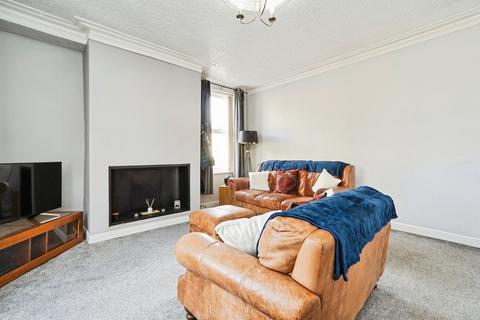 2 bedroom end of terrace house for sale, Eggleston Street, LEEDS