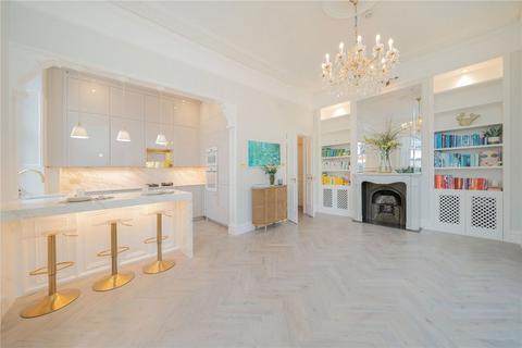 2 bedroom flat for sale, Palace Gardens Terrace, London W8