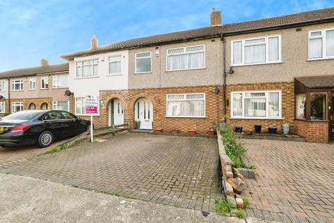 3 bedroom terraced house for sale, Westlyn Close, Rainham