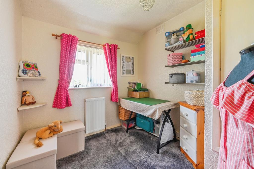 Bedroom: