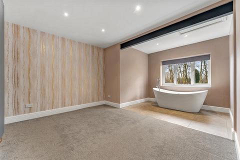 4 bedroom semi-detached house for sale, Walton Road, Sale