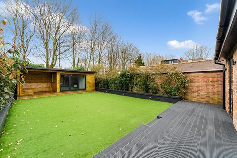 4 bedroom semi-detached house for sale, Walton Road, Sale