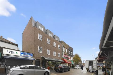 1 bedroom flat for sale, East Street, London
