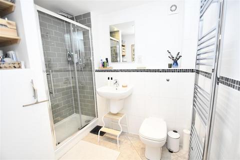 undefined, Falmouth TR11
