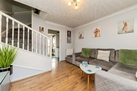 2 bedroom end of terrace house for sale, Ramerick Gardens, Arlesey