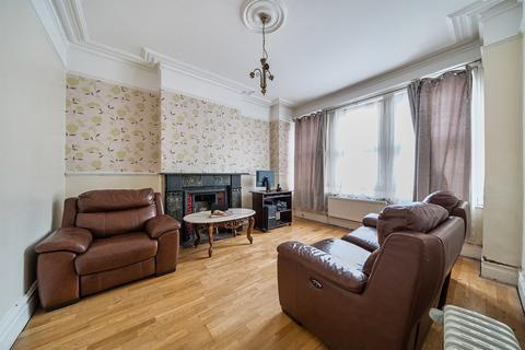 3 bedroom end of terrace house for sale, Thornton Heath CR7
