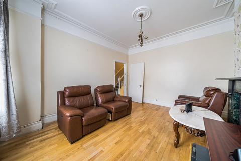 3 bedroom end of terrace house for sale, Thornton Heath CR7