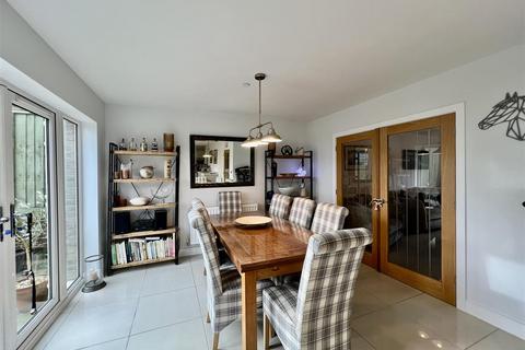 4 bedroom detached house for sale, Fforest Fach, Tycroes, Ammanford