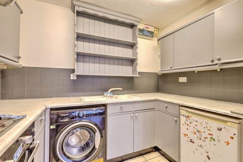 undefined, Bordeaux Close, Northampton