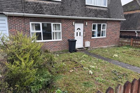 2 bedroom flat for sale, Penarwyn Road, St. Blazey, Par