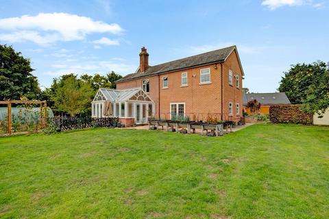 5 bedroom detached house for sale, Oak Road, Halstead, CO9