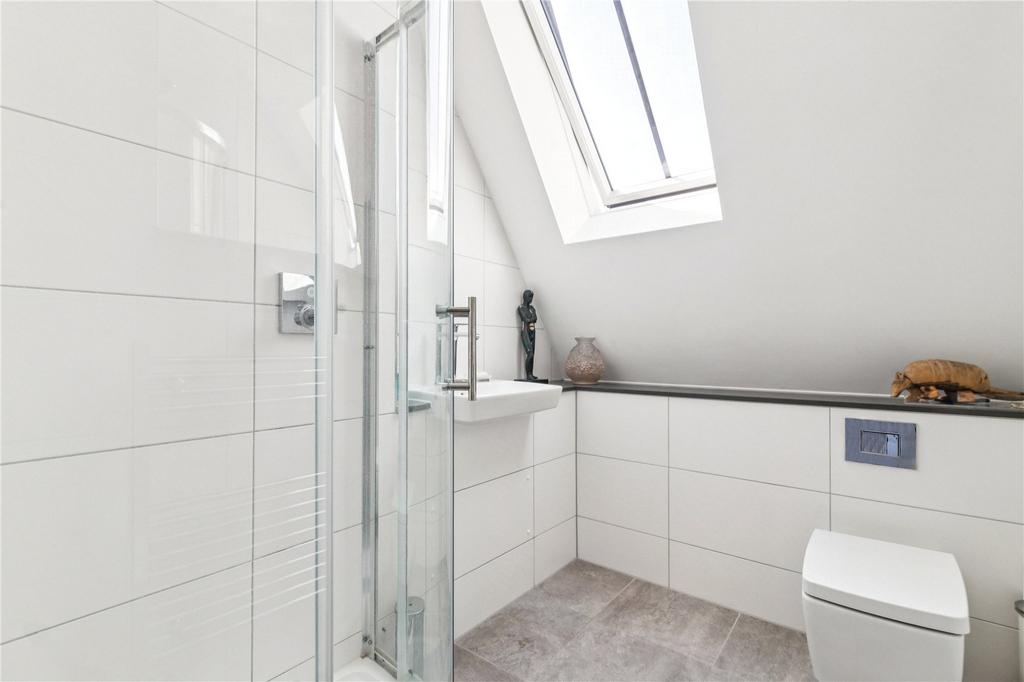 En Suite Bathroom