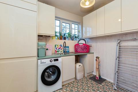 4 bedroom semi-detached house for sale, Oxford Road, Stone, Aylesbury