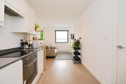 1 bedroom apartment for sale, Hubert Road, Brentwood