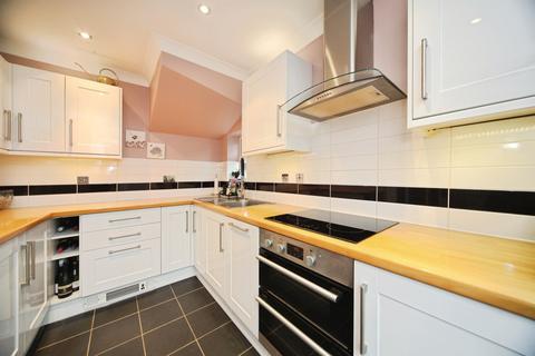 undefined, Englefield, Luton