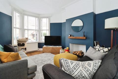 3 bedroom terraced house for sale, Cross Street, Bristol