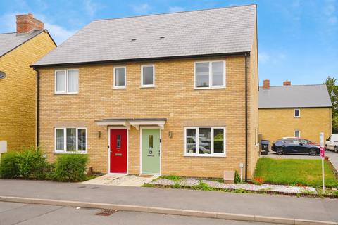 undefined, Spring Meadow, Witney