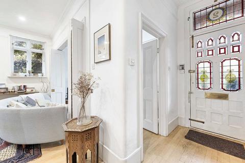 undefined, Leyborne Park, Richmond TW9