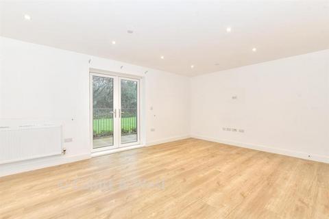 1 bedroom flat to rent, Boundary Lane Chichester PO19