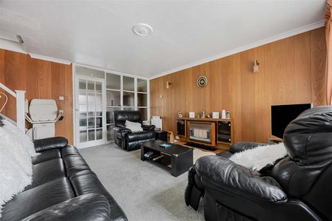 3 bedroom terraced house for sale, Linnet Close, Reading