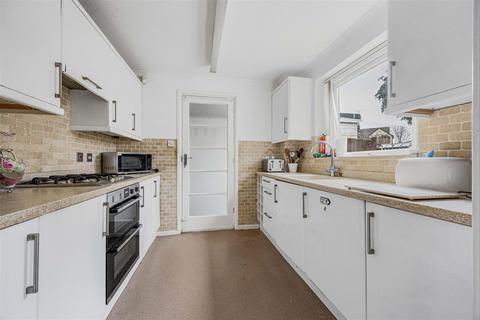 3 bedroom terraced house for sale, Linnet Close, Reading