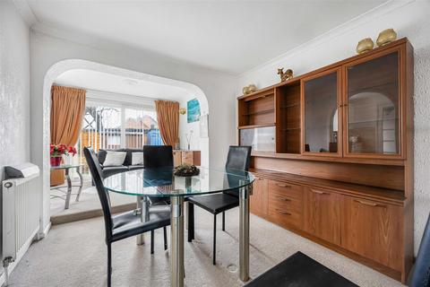 3 bedroom terraced house for sale, Linnet Close, Reading