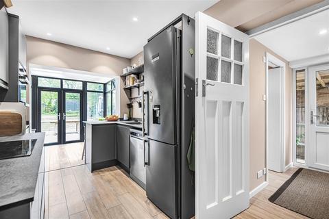 3 bedroom semi-detached house for sale, Burnham Rise