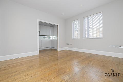 1 bedroom apartment to rent, 32 Palmerston Road, Buckhurst Hill