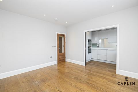 1 bedroom apartment to rent, 32 Palmerston Road, Buckhurst Hill