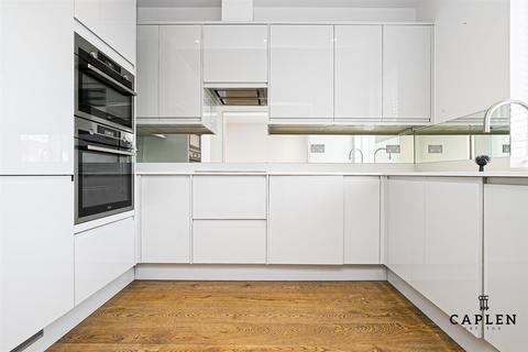 1 bedroom apartment to rent, 32 Palmerston Road, Buckhurst Hill