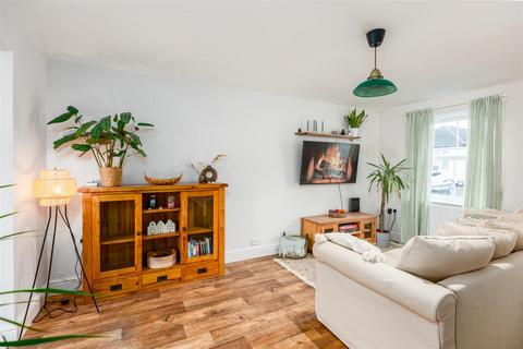 3 bedroom semi-detached house for sale, Oakfield Street, Pontarddulais, Swansea