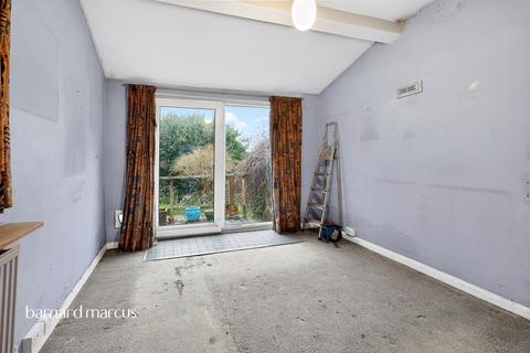 2 bedroom apartment for sale, Dukes Avenue, London