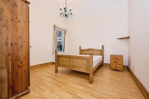 3 bedroom terraced house for sale, Macnaghten Road, Southampton