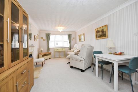 1 bedroom retirement property for sale, Godfreys Mews, Chelmsford