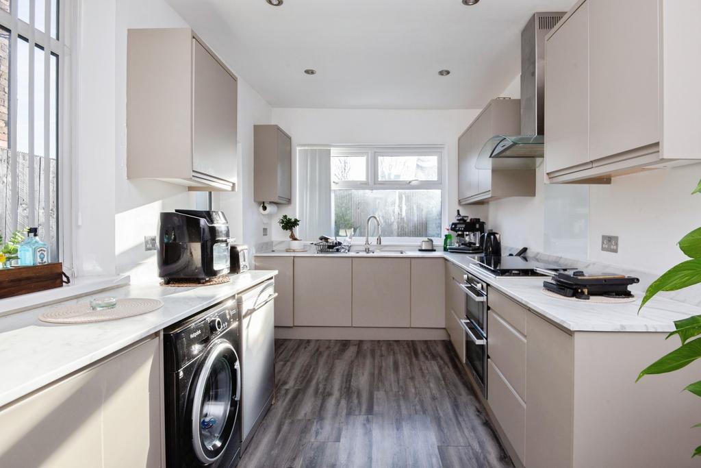 House in Manchester, Greater Manchester - View 2