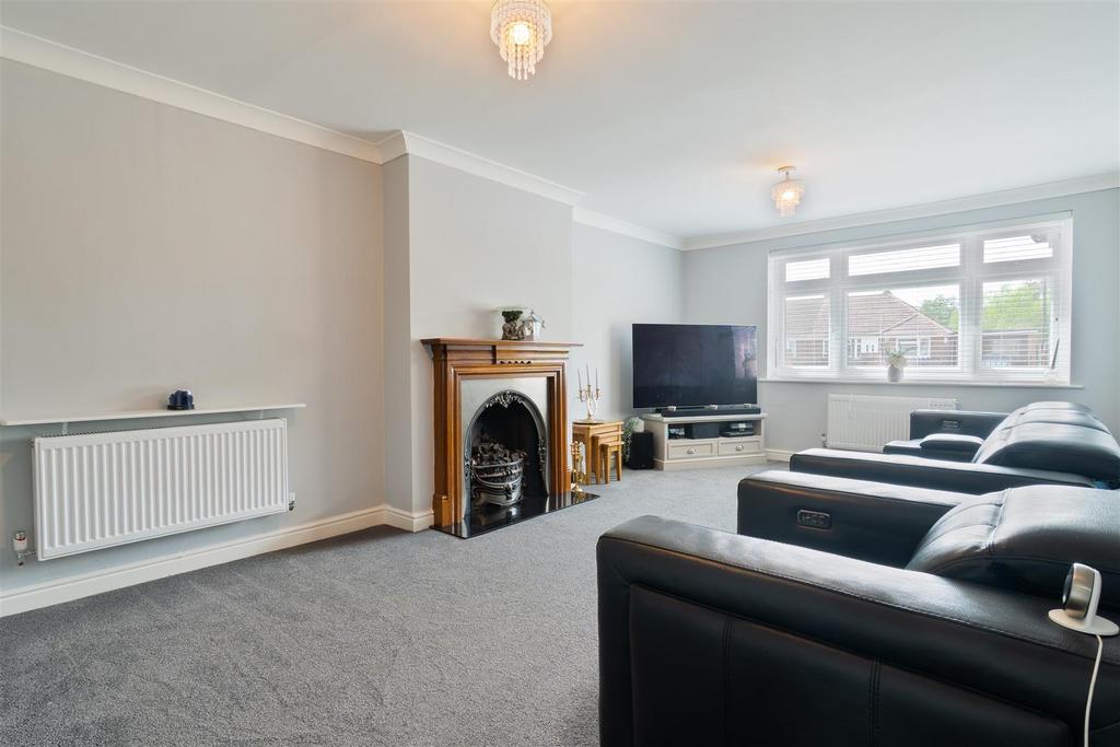 Living Room.jpg