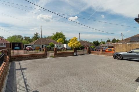 4 bedroom detached bungalow for sale, Springfield Road, Larkfield
